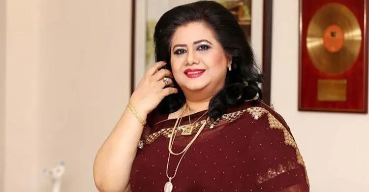 আমার মৃত্যুর বিষয়ে কিছু অদ্ভুত গুজব ছড়ানো হচ্ছে: রুনা লায়লা