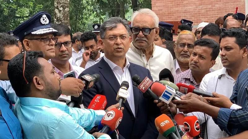 বিমানবাহিনীর সাবেক কর্মকর্তার মৃত্যু নিয়ে এখনই কিছু বলতে চাচ্ছি না: স্বরাষ্ট্রমন্ত্রী